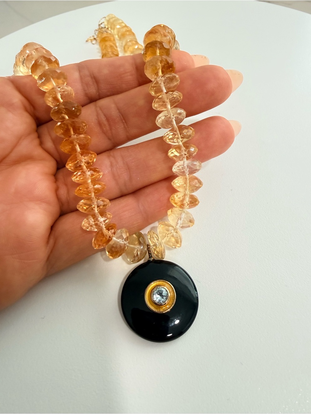 Handmade Elegant Citrine Bead Necklace with Onyx Pendant